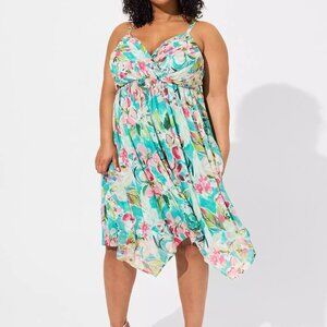 Torrid Blue Floral Tea Length Chiffon Pleated Shark Bite Dress in Size 1 (14/16)